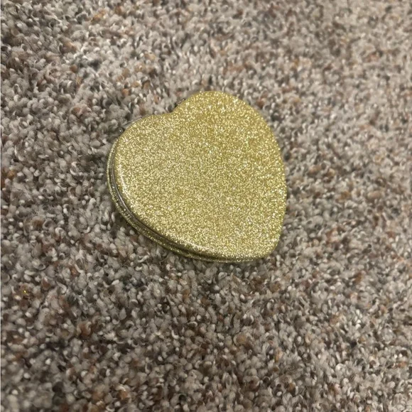 Heart-Shaped Gold sparkly glitter silver trim Compact Mirror - Picture 2 of 2